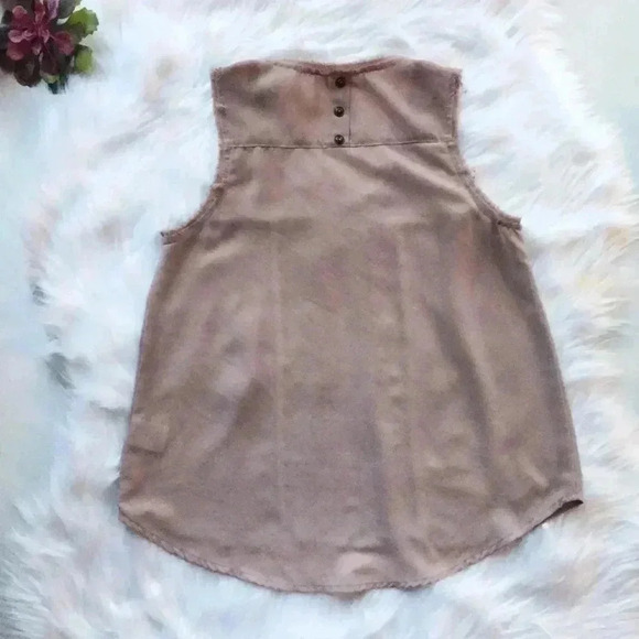 Lush Blush Tank Top with Lace Detail - Picture 5 of 8